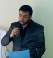 الكاتب أشرف