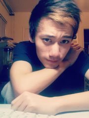 Daniel Ü chen