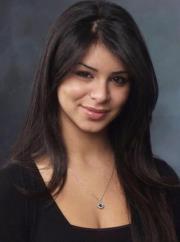 ساره المنيس