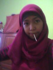 Dewi Safitri