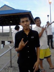 กัญจน์ วรรณทอง