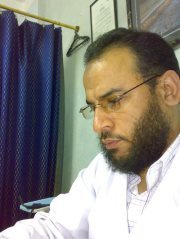 خالد على