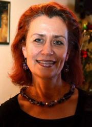 Мая Михайлова