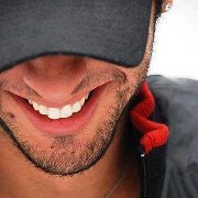 ايمن السياغي