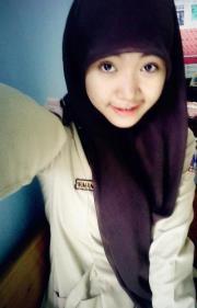 Naima Chiieei zeecha