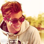 كيمو عايش عناد