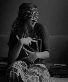 مِقْصَلَةُ أُوّار !