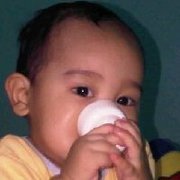 Ratna Iin