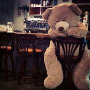 ملامح خجوله