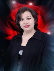 الكاتبة ماجدة