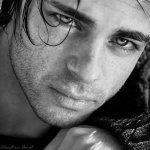 الصمت الباكي