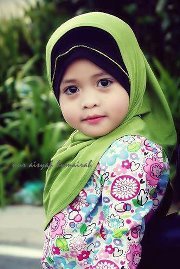 Senyum Husna