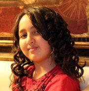 Yasna Taghavi