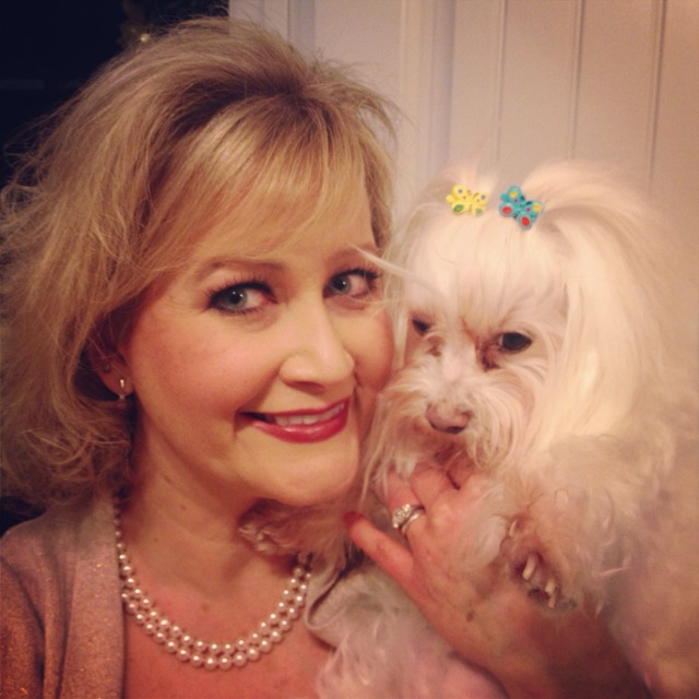 Goodreads profile picture for @newlyweds