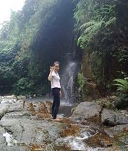 Hương Nguyễn thu