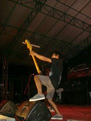 Komang Saputra