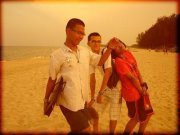 สีโอ๊ก หมีกาก้า