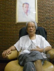 อาจินต์ ปัญจพรรค์