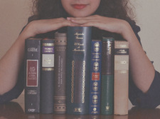 Ave Lectora