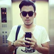 เพชร สองเก้าเจ็ด