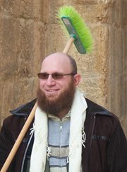 أبو آلاء