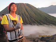 Neyzar Mbingungiarek
