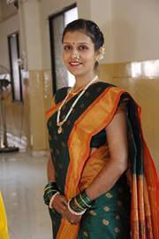 Shraddha Mahajan-hampi