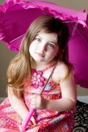 شموخ إنسانة