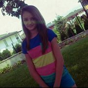 Илияна Попова