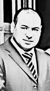 منعم العبيدى