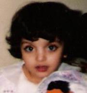 الأم الصغيره