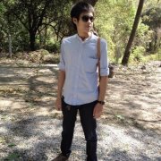 เกียรติ์วัชริ? จันทราวิภาส