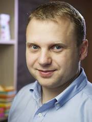 Максим Чапарин