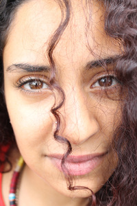 نور البخاري