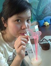 Mẹkhôngcócánh Khôngcóvòngthánh