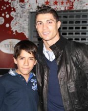 Luis F