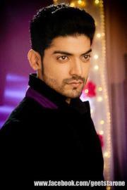 Maaneet Maaneet