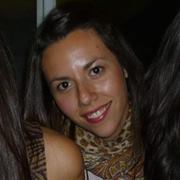 Barbara Quinteros lee