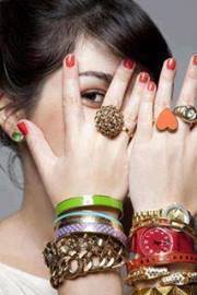 Kħloűḋ Ĵūŝt Ōńe