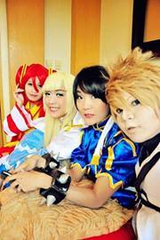 Roxanne Uy 黄善美