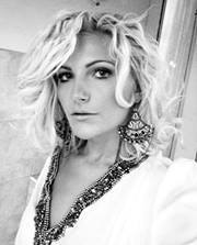 Марина Николова