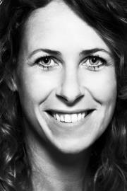 Yvonne Roos