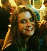 Débora Camargo