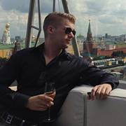 Oliver Varhol