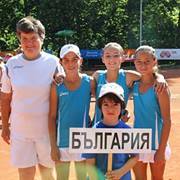 Тина Манолова