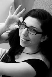 Петя Еленкова