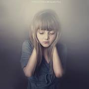 فتاة مختلفة