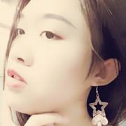 แพรวพรรณ แสงเดือน