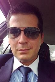Max Viñas
