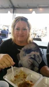 Laura Summers
